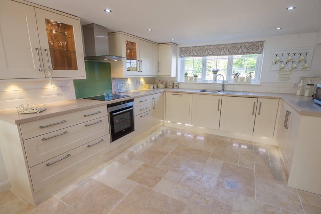 Kitchen-at-Curlew-Cottage